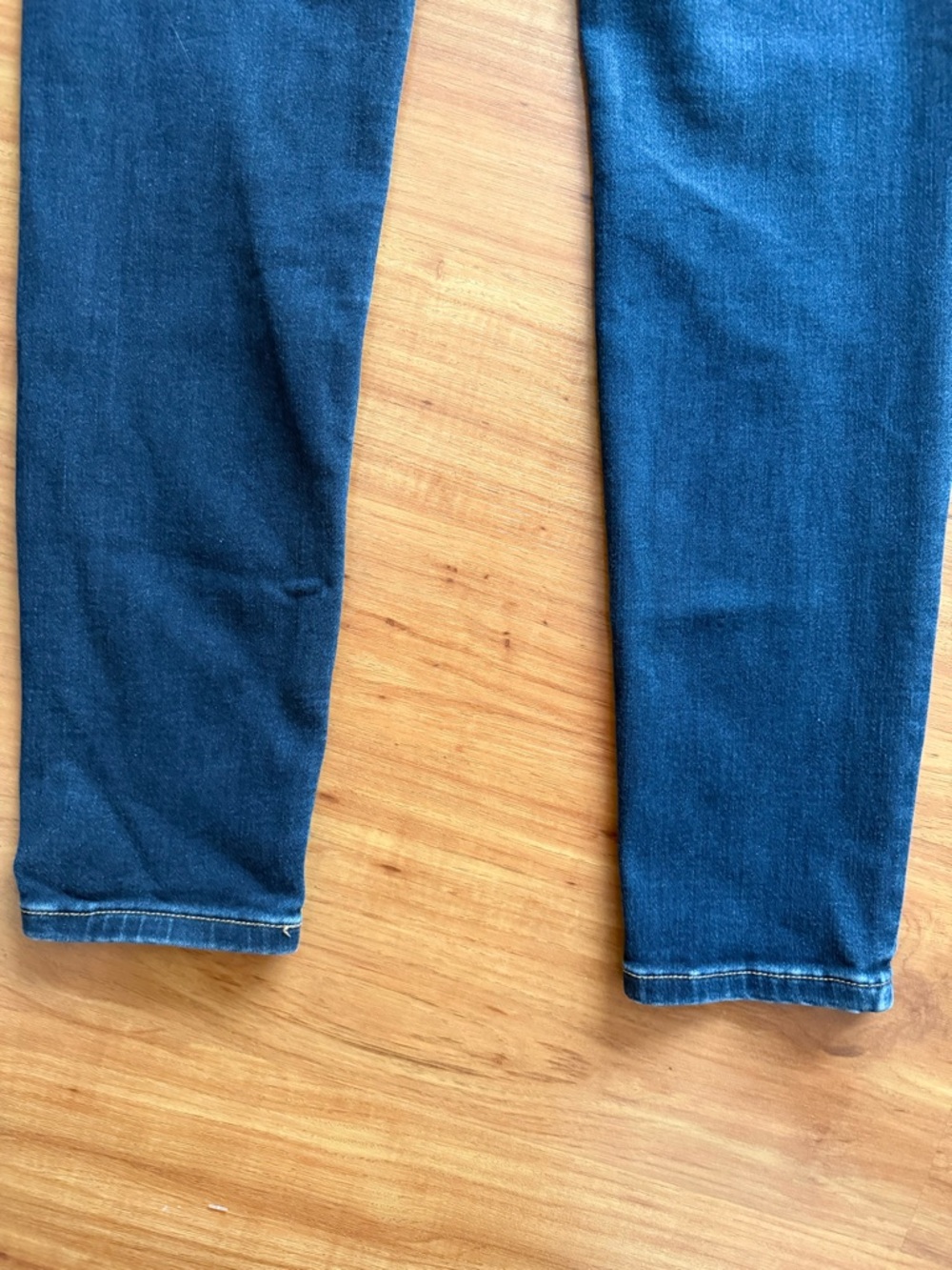 Vervet Dark Wash Slim Stretch Jeans size 28 - Picture 9 of 11